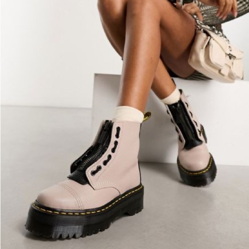 Dr Martens Sinclair platform boots in vintage taupe pisa leather